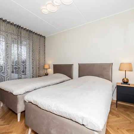Beautiful Ground Floor With Big Terrace