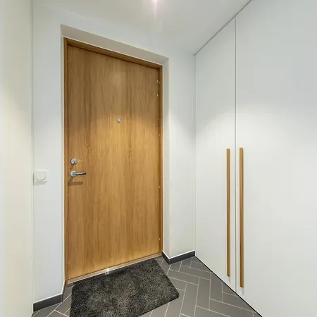 Beautiful Ground Floor With Big Terrace
