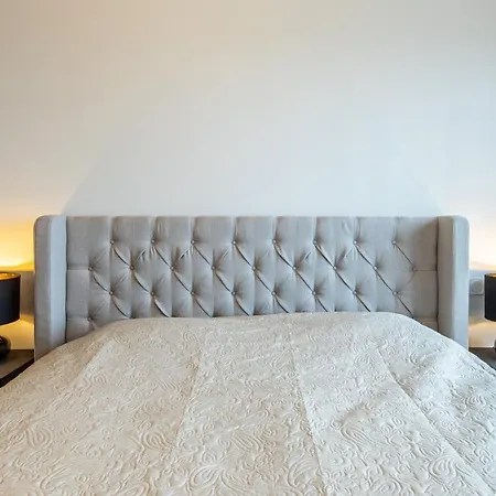 Beautiful Ground Floor With Big Terrace Apartament