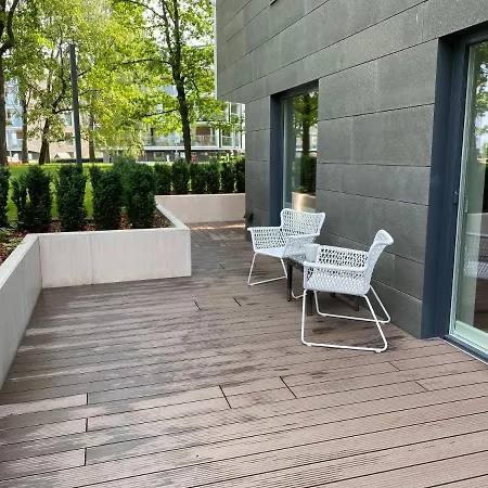 Apartament Beautiful Ground Floor With Big Terrace