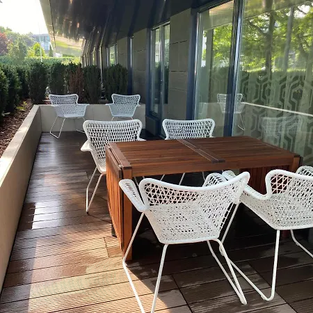 Апартаменты Beautiful Ground Floor With Big Terrace *